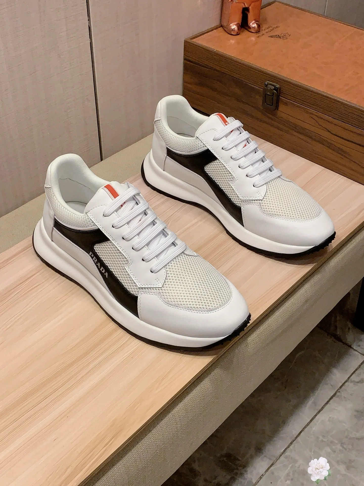 Men's shoes 💰460💰💰🎩🎩[Lightning][Lightning] "Prada PRADA*" latest hot style casual shoes, top brand [seduce] luxury~purchase, top~quality. [Strong] The upper is made of imported breathable cowhide with material ➕ breathable sheepskin feet (•) and fine workmanship. The original stylish and stylish soft rubber wear-resistant and non-slip outsole is light and comfortable on the feet. The real thing looks better when photographed in person. 0121: code: 38-44, 4️⃣ colors selected